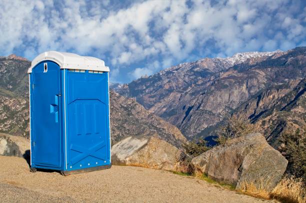 Portable Toilet Options We Offer in Marquette Heights, IL